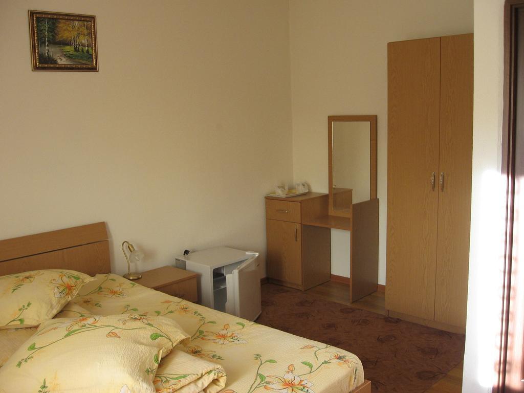 Pensiunea Pomi -Oesti Hotel Albestii Paminteni Quarto foto