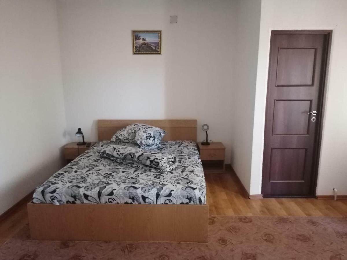 Pensiunea Pomi -Oesti Hotel Albestii Paminteni Exterior foto